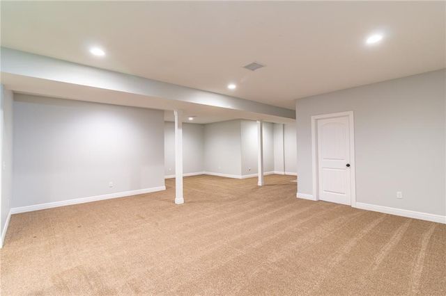 17795 Stoney Creek Lane, Warsaw, MO 65355