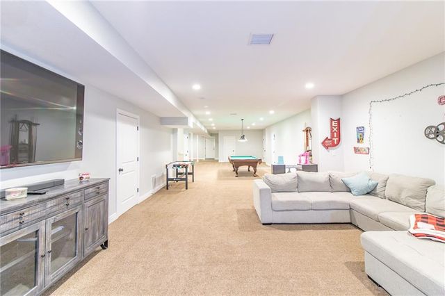 17795 Stoney Creek Lane, Warsaw, MO 65355