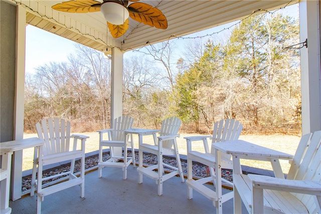 17795 Stoney Creek Lane, Warsaw, MO 65355