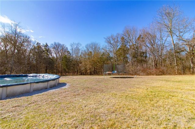 17795 Stoney Creek Lane, Warsaw, MO 65355