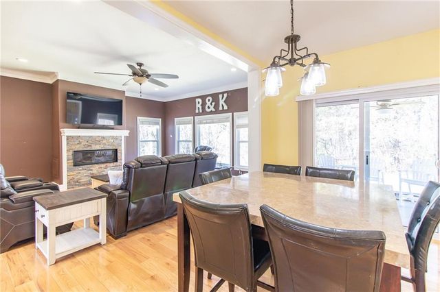 17795 Stoney Creek Lane, Warsaw, MO 65355