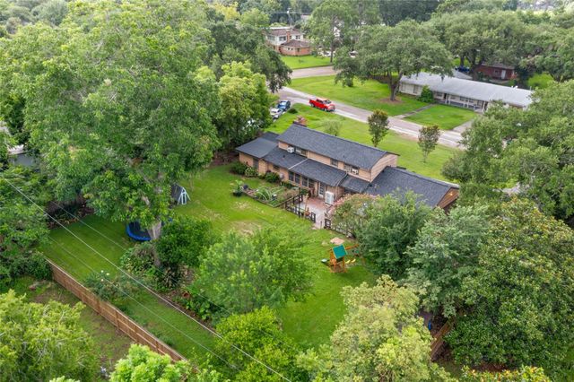 1311 Lamar Drive, La Marque, TX 77568