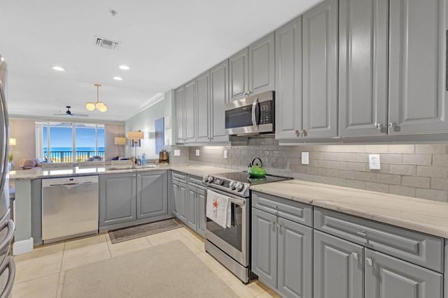 1020 Windward Drive 3204, Fort Pierce, FL 34949