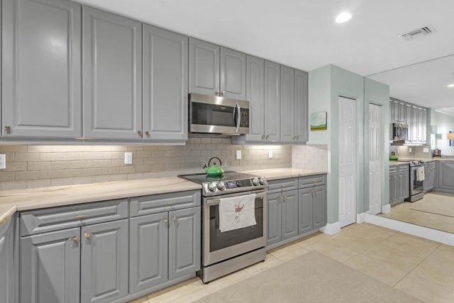 1020 Windward Drive 3204, Fort Pierce, FL 34949