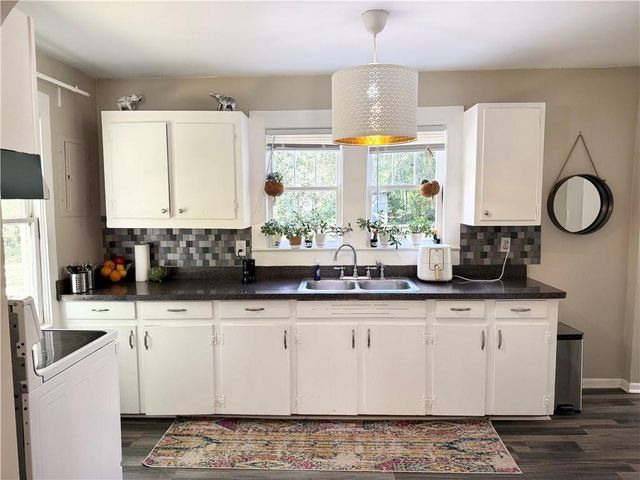 1820 Riverside Drive, Mobile, AL 36605