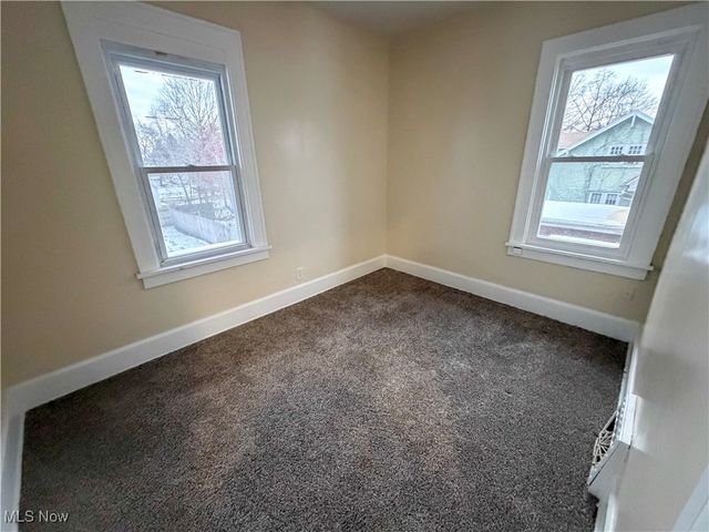 827 Winona Drive, Youngstown, OH 44511