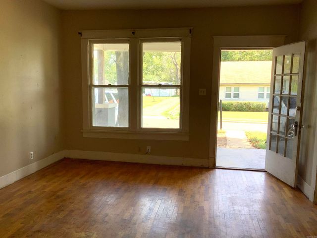 209 N Patterson Street, Hot Springs, AR 71901