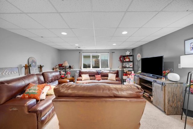 10461 W Magoun Drive, St. John, IN 46373