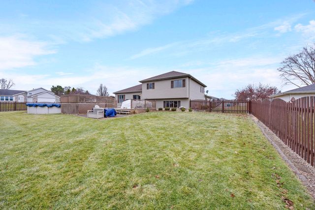 10461 W Magoun Drive, St. John, IN 46373