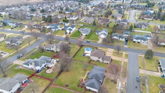 10461 W Magoun Drive, St. John, IN 46373