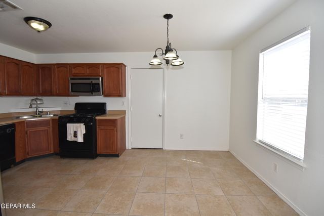 14345 Pacific Point Drive, El Paso, TX 79938