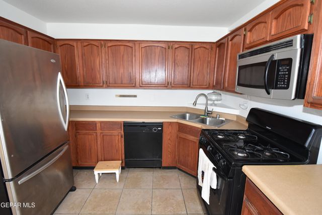 14345 Pacific Point Drive, El Paso, TX 79938