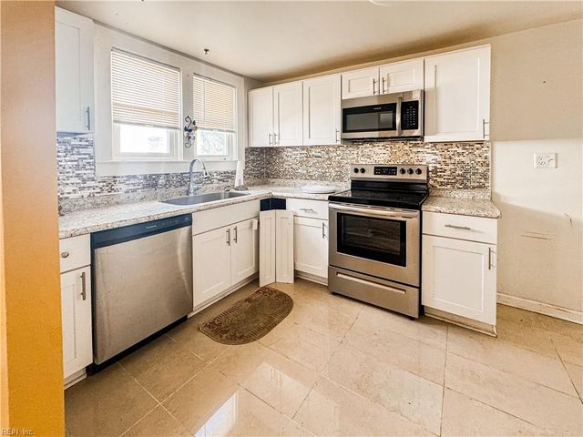 460 England AVE, Hampton, VA 23669