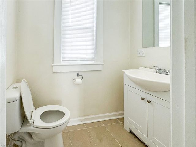 460 England AVE, Hampton, VA 23669