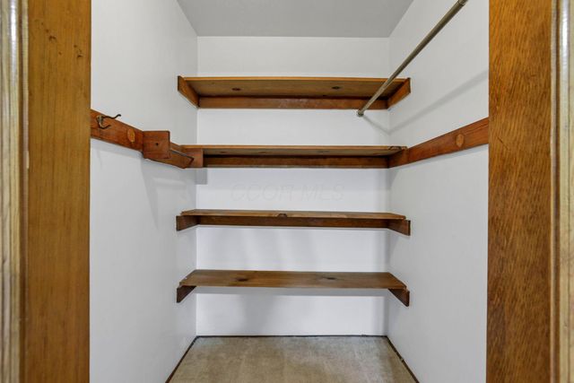 527 N Hague Avenue, Columbus, OH 43204