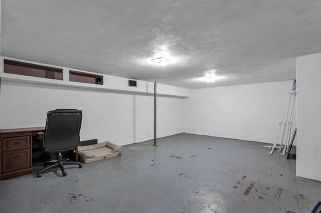 527 N Hague Avenue, Columbus, OH 43204