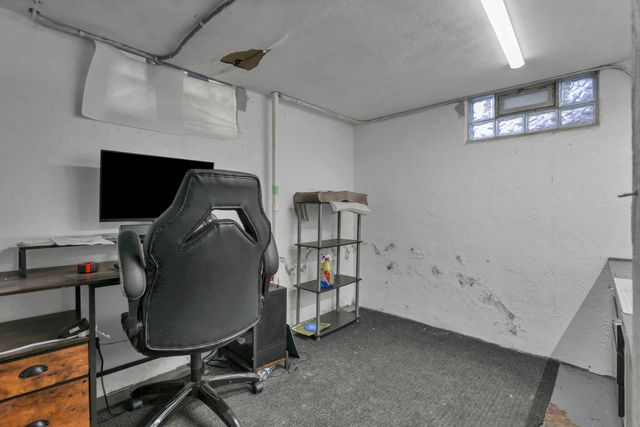 527 N Hague Avenue, Columbus, OH 43204