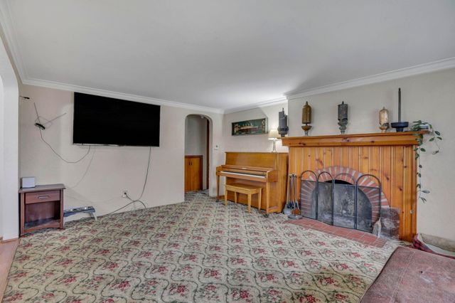 527 N Hague Avenue, Columbus, OH 43204