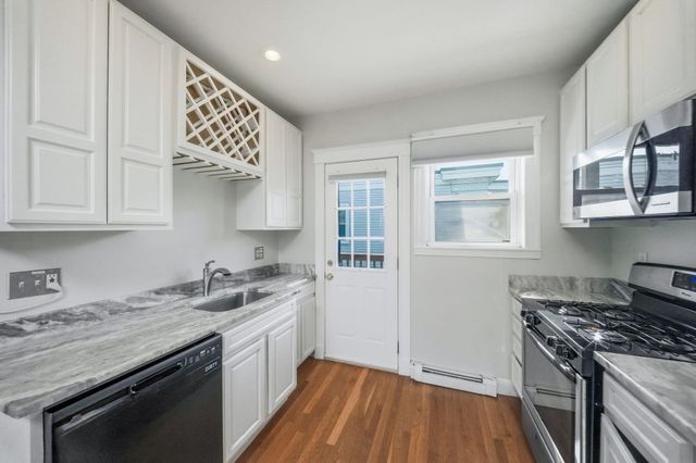 103 Welles Ave 3R, Boston, MA 02124