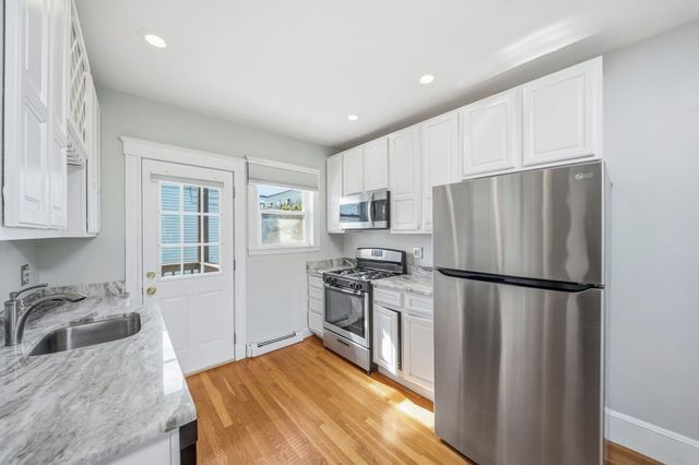 103 Welles Ave 3R, Boston, MA 02124