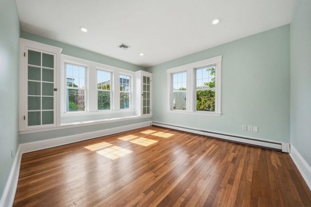 103 Welles Ave 3R, Boston, MA 02124