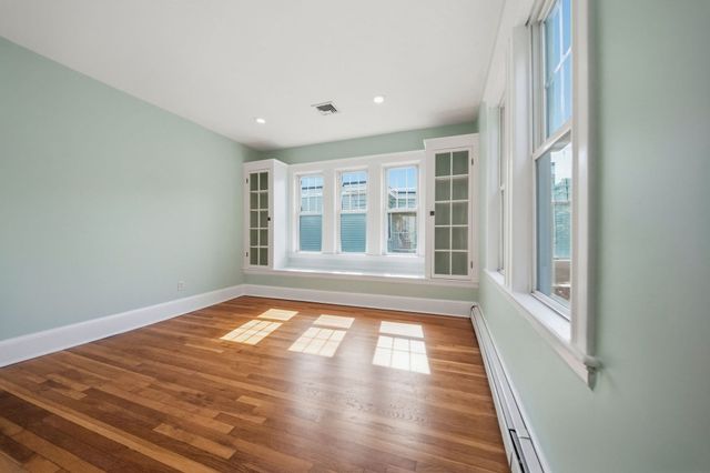 103 Welles Ave 3R, Boston, MA 02124