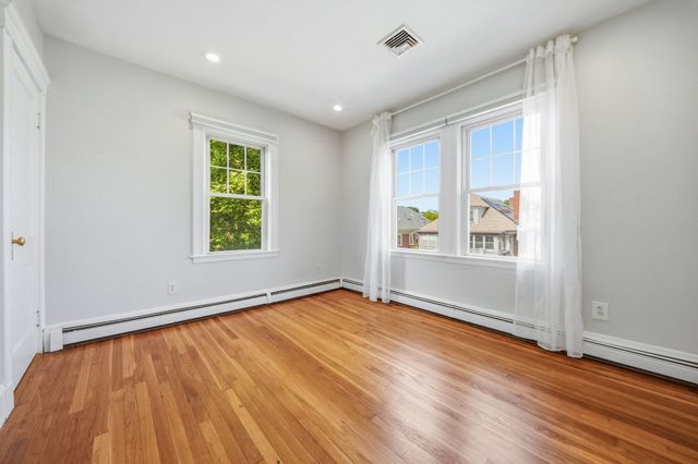 103 Welles Ave 3R, Boston, MA 02124