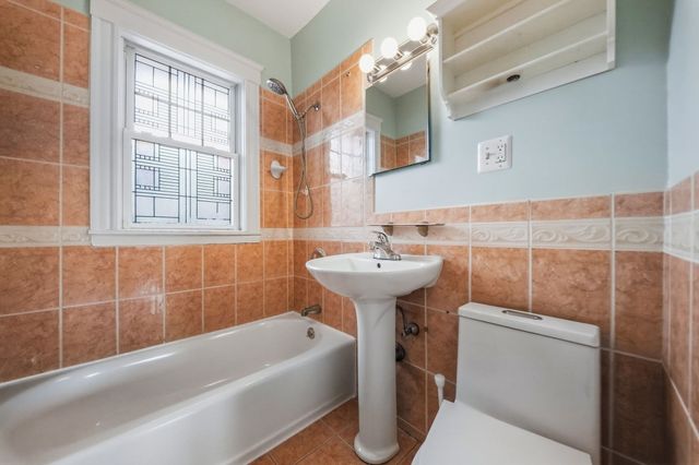 103 Welles Ave 3R, Boston, MA 02124