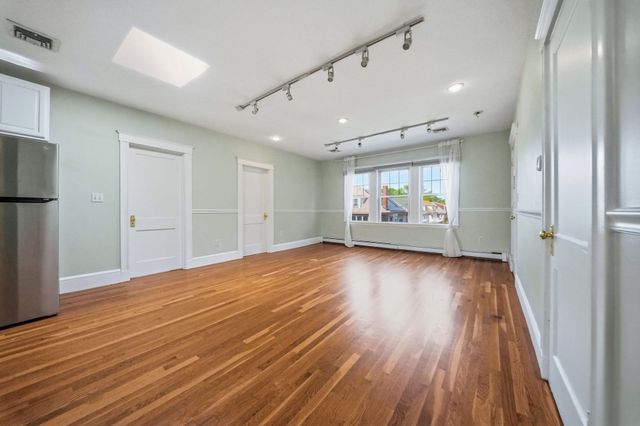 103 Welles Ave 3R, Boston, MA 02124