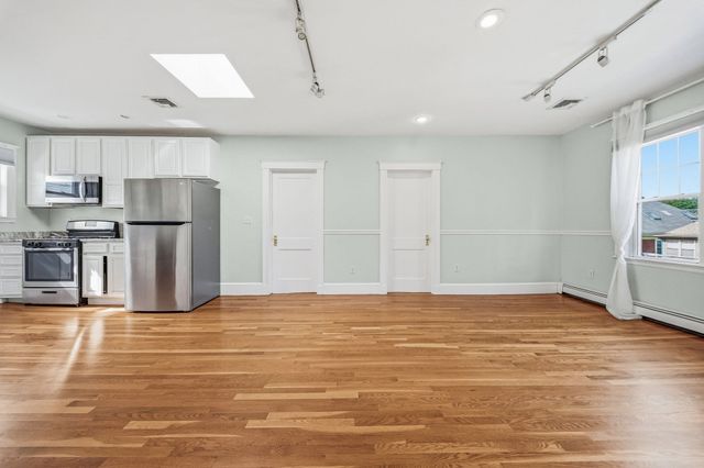 103 Welles Ave 3R, Boston, MA 02124