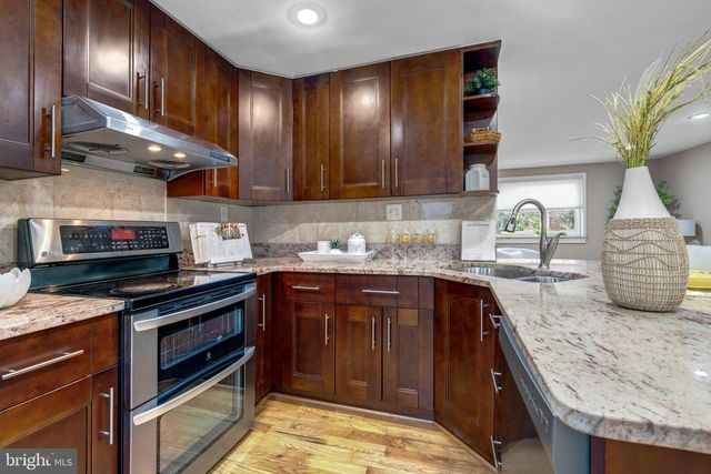 12772 BRADWELL RD, Herndon, VA 20171