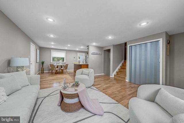 12772 BRADWELL RD, Herndon, VA 20171