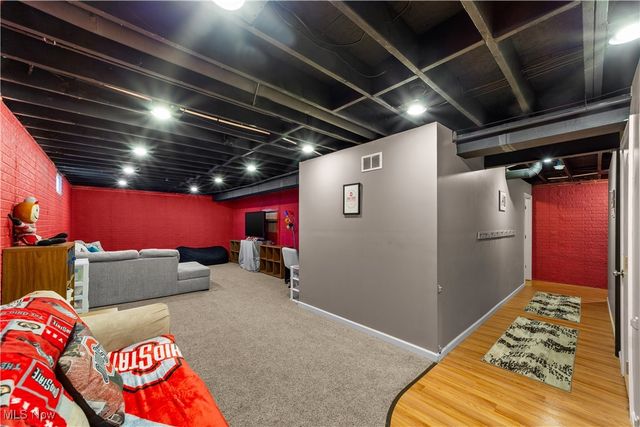 3113 Briarcliff Road, Brunswick, OH 44212