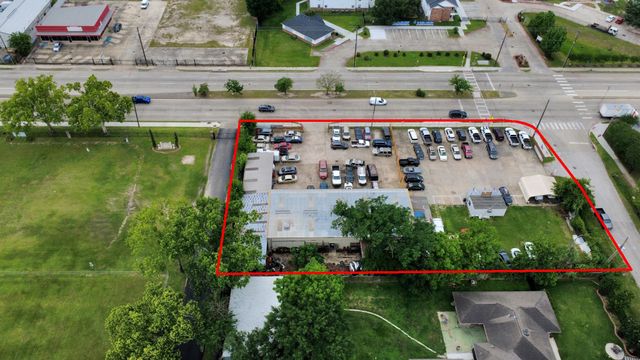 703 E Little York Road, Houston, TX 77076