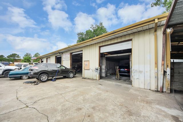 703 E Little York Road, Houston, TX 77076
