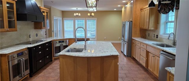 19489 Oak Circle, Springdale, AR 72764