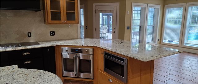 19489 Oak Circle, Springdale, AR 72764