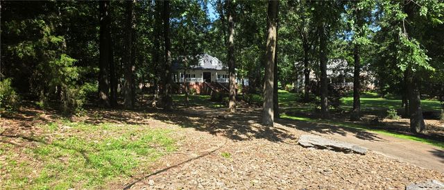 19489 Oak Circle, Springdale, AR 72764