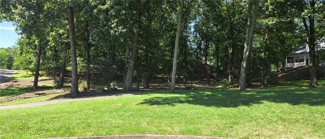 19489 Oak Circle, Springdale, AR 72764