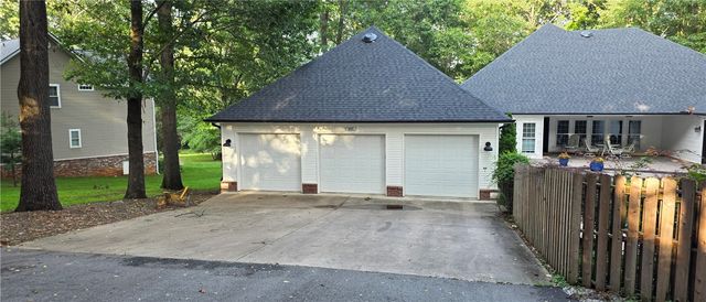 19489 Oak Circle, Springdale, AR 72764