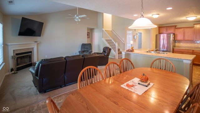 110 Mission Terrace Drive, Whiteland, IN 46184