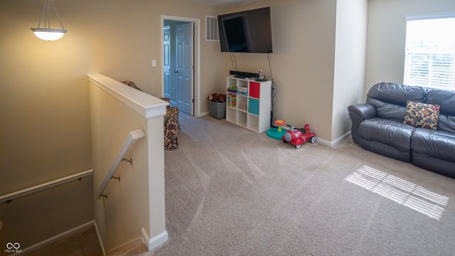 110 Mission Terrace Drive, Whiteland, IN 46184