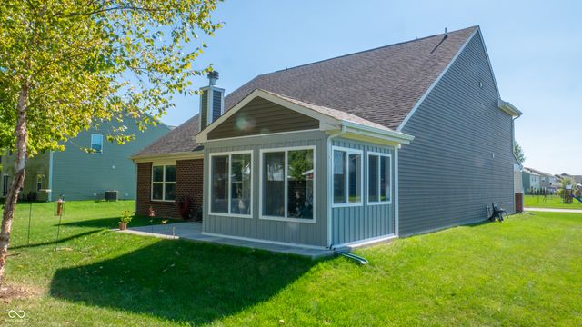 110 Mission Terrace Drive, Whiteland, IN 46184