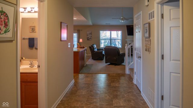 110 Mission Terrace Drive, Whiteland, IN 46184