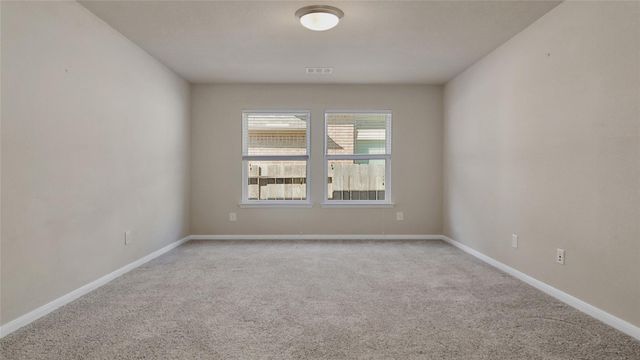 106 Knollbrook Circle, Montgomery, TX 77316