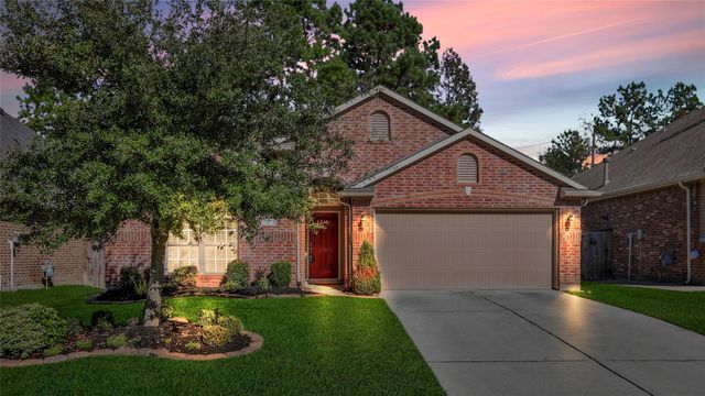 106 Knollbrook Circle, Montgomery, TX 77316