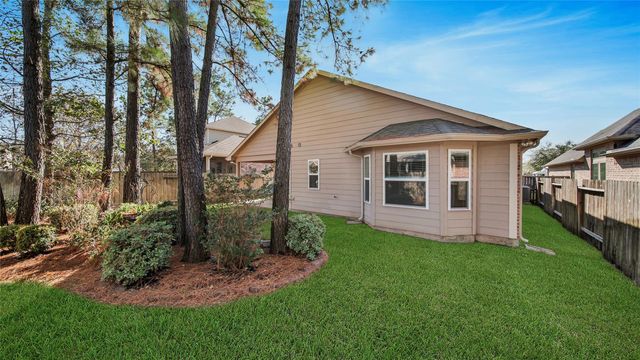 106 Knollbrook Circle, Montgomery, TX 77316