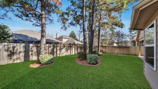 106 Knollbrook Circle, Montgomery, TX 77316