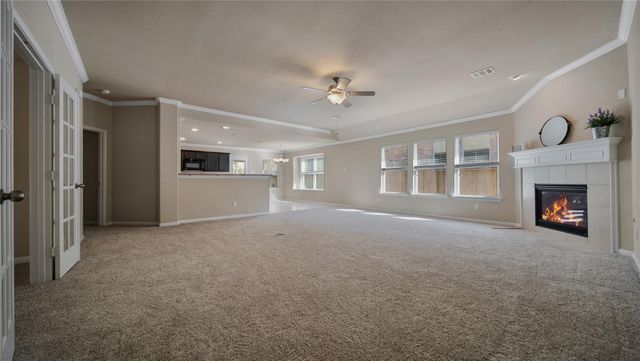 106 Knollbrook Circle, Montgomery, TX 77316