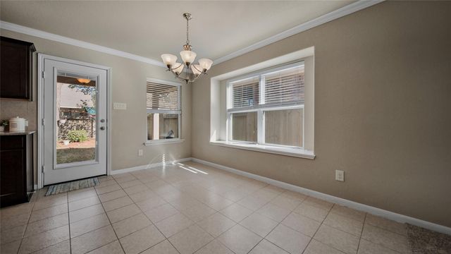 106 Knollbrook Circle, Montgomery, TX 77316